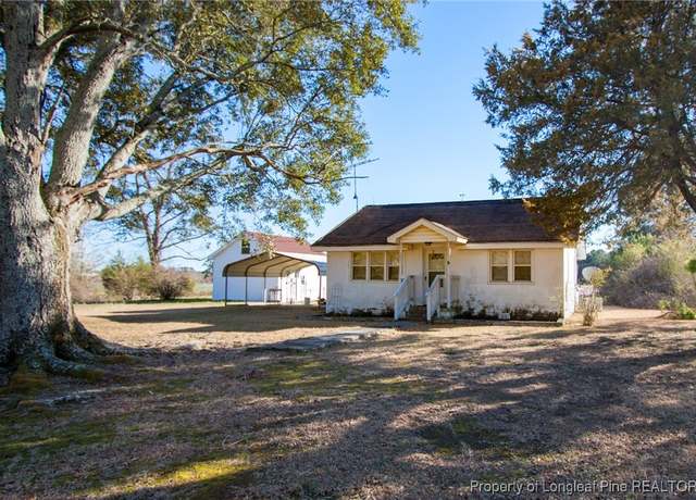 Property at 8061 W Hwy 74 Hwy, Pembroke, NC 28372, 2 beds, 1 bath