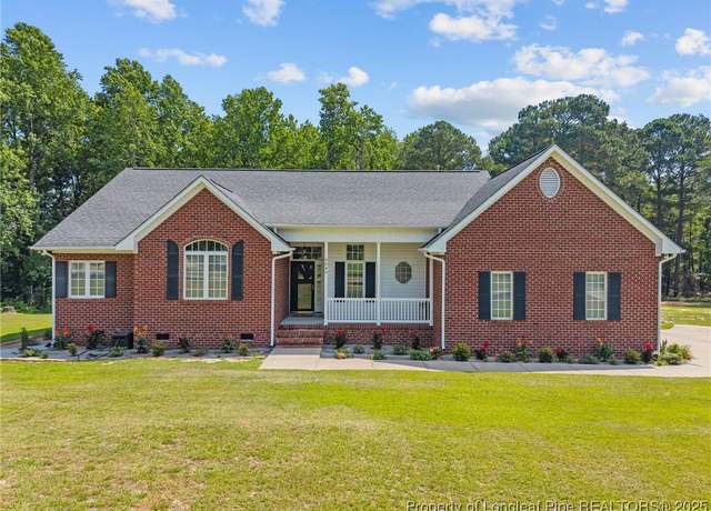 Property at 9245 Chickapee Dr, Linden, NC 28356, 3 beds, 2.5 baths