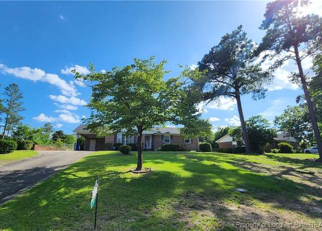 Property at 703 Roundtree Dr, Fayetteville, NC 28303, 3 beds, 2 baths