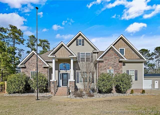 Property at 948 Satinwood Ct, Fayetteville, NC 28312, 4 beds, 2.5 baths