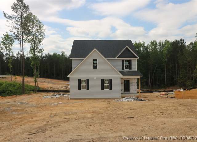 Property at 206 Uwharrie Way, Sanford, NC 27330, 3 beds, 2.5 baths