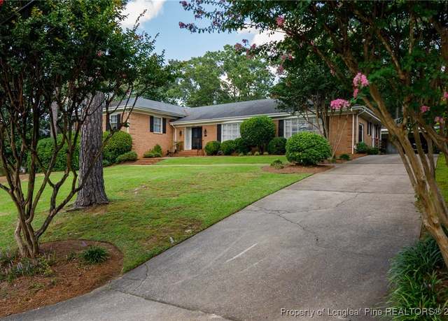 Property at 125 Northview Dr, Fayetteville, NC 28303, 6 beds, 5 baths