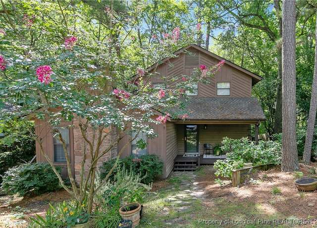 Property at 318 Watergap Dr, Fayetteville, NC 28314, 3 beds, 2.5 baths