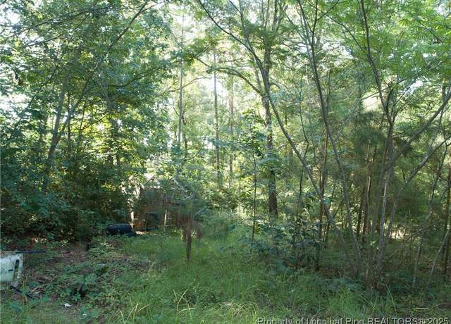 Property at 385 Buhmann Dr, Fayetteville, NC 28304