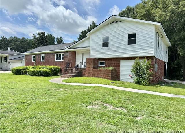 Property at 2835 Rosehill Rd, Fayetteville, NC 28301, 4 beds, 3 baths