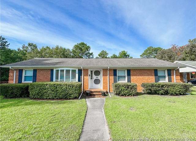 Property at 332 Rainier Dr, Fayetteville, NC 28314, 3 beds, 2.5 baths