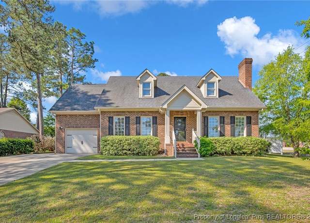Property at 2000 Fordham Dr, Fayetteville, NC 28304, 3 beds, 2.5 baths
