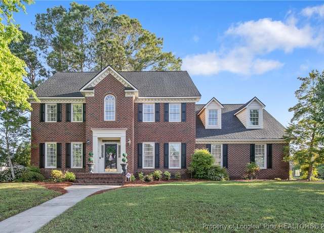 Property at 3500 Prestwick Dr, Fayetteville, NC 28303, 4 beds, 3 baths