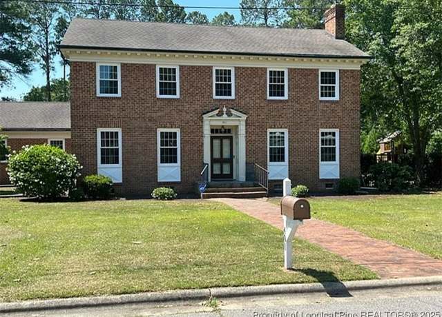 Property at 401 W 34th Street St W, Lumberton, NC 28358, 5 beds, 3 baths