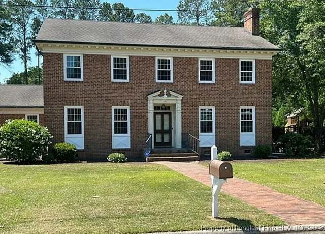 Property at 401 W 34th Street St W, Lumberton, NC 28358, 5 beds, 3 baths