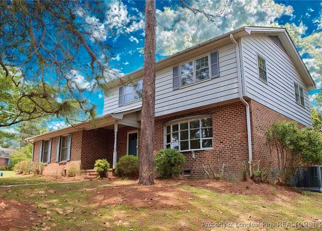 Property at 2701 Lake Club Dr, Fayetteville, NC 28304, 3 beds, 2.5 baths