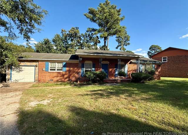 Property at 5246 Sundown Dr, Fayetteville, NC 28303, 6 beds, 2 baths
