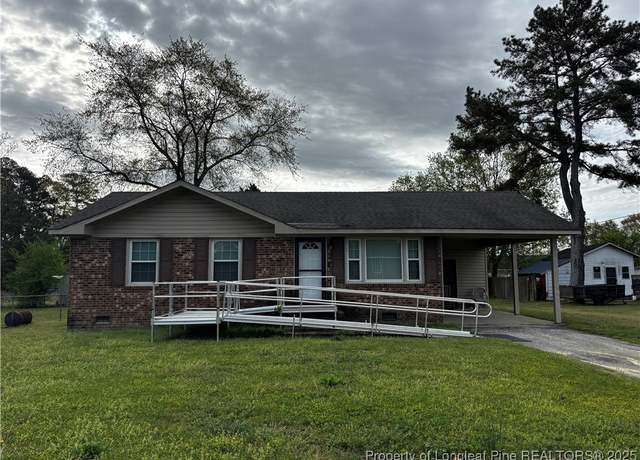 Property at 107 Mars Dr, Dunn, NC 28334, 3 beds, 1.5 baths