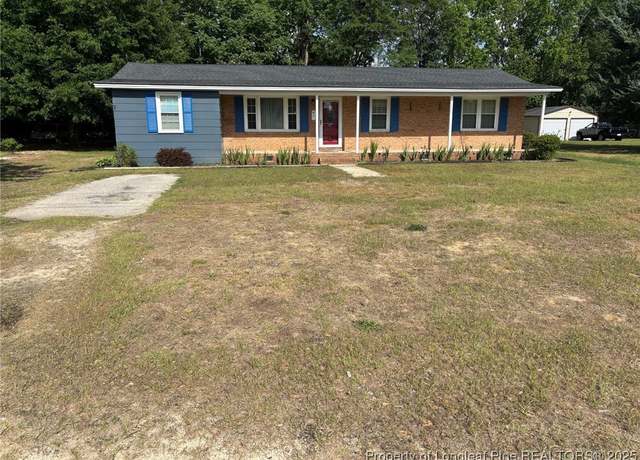 Property at 61 Sedgefield Dr, Lumberton, NC 28360, 3 beds, 1 bath