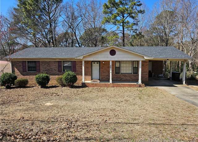 Property at 870 Bedrock Dr, Fayetteville, NC 28303, 3 beds, 2 baths