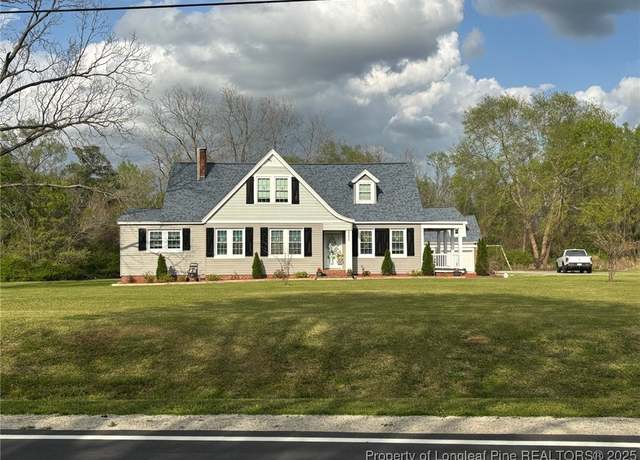 Property at 6290 Regan Church Rd, Lumberton, NC 28358, 5 beds, 2.5 baths