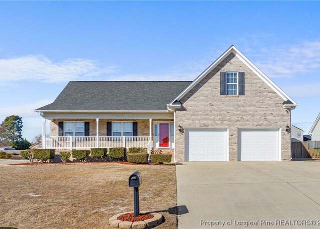 Property at 3912 Bensley Ct, Hope Mills, NC 28348, 4 beds, 2.5 baths