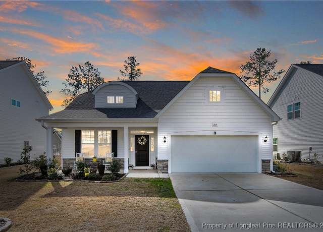 Property at 268 Kensington Dr, Spring Lake, NC 28390, 4 beds, 2.5 baths