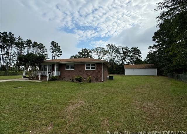 Property at 533 Koonce Rd, Raeford, NC 28376, 3 beds, 2.5 baths