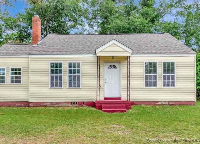 Property at 1209 E 6th St, Lumberton, NC 28358, 2 beds, 1 bath