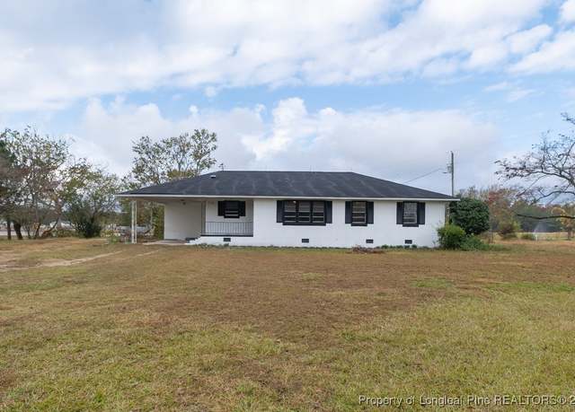 Property at 736 Tobermory Rd, Fayetteville, NC 28306, 3 beds, 2 baths