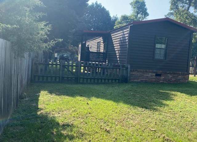 Property at 424 McNeil St Mcneil St, Hope Mills, NC 28348, 2 beds, 2 baths