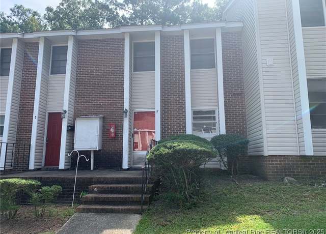 Property at 583 Winding Creek Rd Unit F, Fayetteville, NC 28305, 4 beds, 2.5 baths