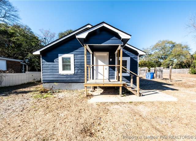 Property at 2018 Center St, Fayetteville, NC 28306, 3 beds, 1 bath