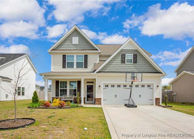 Property at 1657 Stackhouse Dr, Fayetteville, NC 28314, 5 beds, 2.5 baths