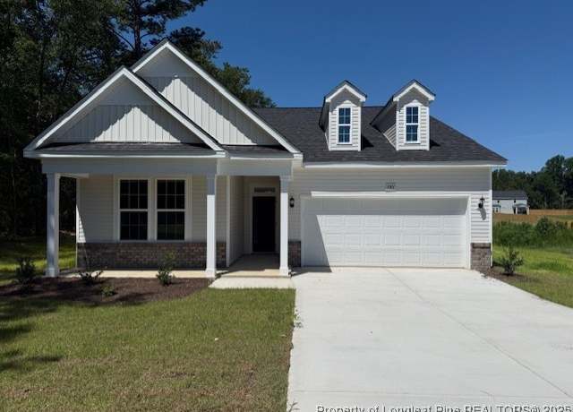 Property at 1001 Commodore Ct, Fayetteville, NC 28312, 4 beds, 3 baths
