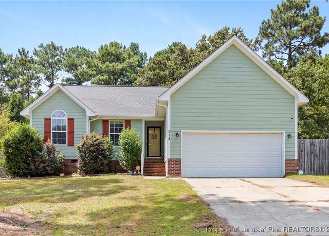 Property at 114 Jefferson Dr, Raeford, NC 28376, 3 beds, 2 baths