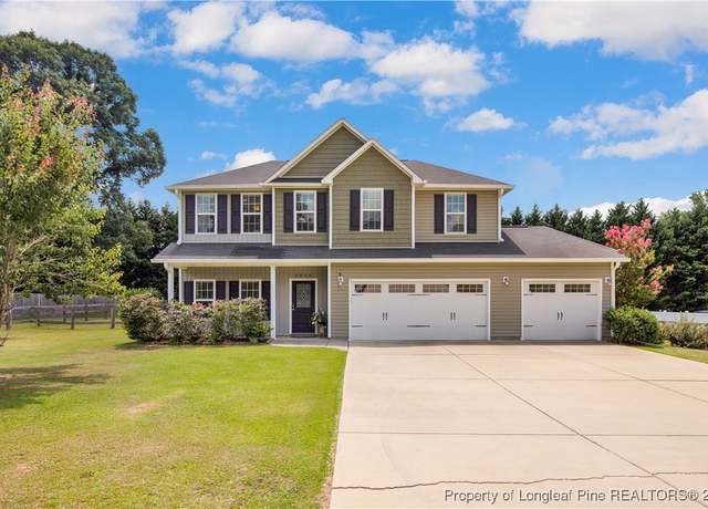 Property at 3028 John Mcmillan Rd, Hope Mills, NC 28348, 4 beds, 2.5 baths