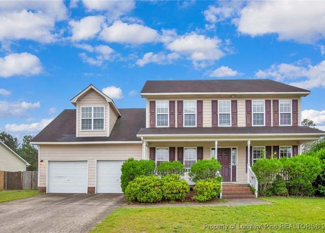 Property at 188 Fallingleaf Dr, Raeford, NC 28376, 3 beds, 2.5 baths