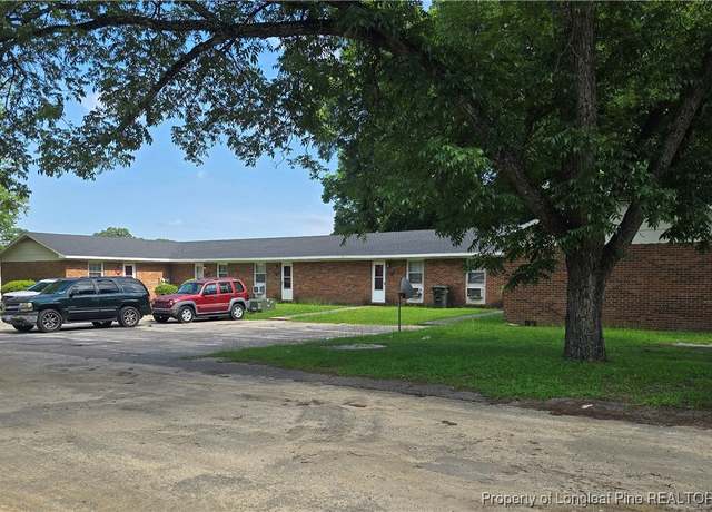Property at 6429 Starbrook Dr, Fayetteville, NC 28304