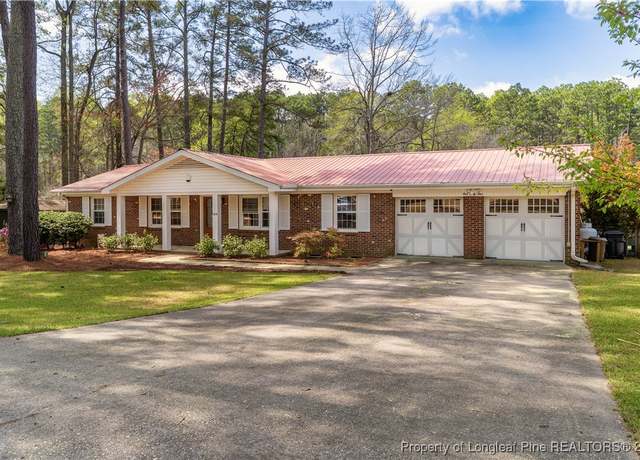 Property at 144 Boiling Springs Cir, Southern Pines, NC 28387, 3 beds, 2 baths