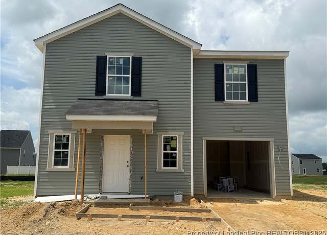 Property at 1025 Emerald Stone Loop, Hope Mills, NC 28348, 4 beds, 2.5 baths