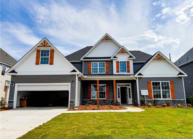 Property at 1806 Smith Farm St, Fayetteville, NC 28306, 5 beds, 3.5 baths