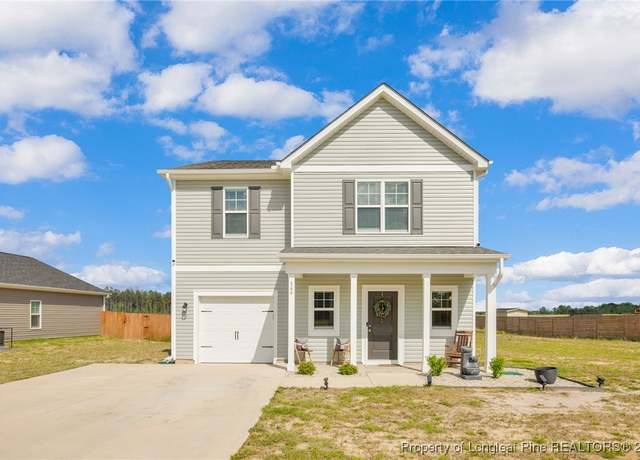 Property at 566 Carolina Church Rd, St Pauls, NC 28384, 4 beds, 2.5 baths