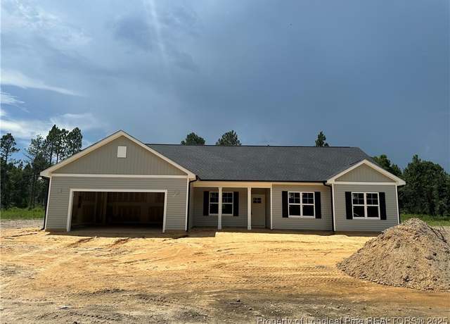 Property at 3067 South River School Rd, Wade, NC 28395, 4 beds, 2 baths