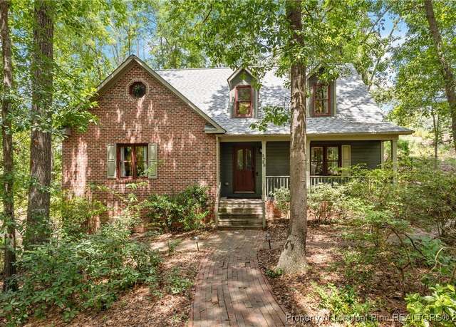 Property at 3732 Hillcrest St, Hope Mills, NC 28348, 3 beds, 2.5 baths