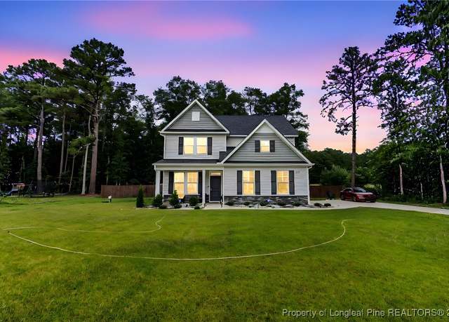 Property at 6939 Running Fox Rd, Hope Mills, NC 28348, 3 beds, 2.5 baths