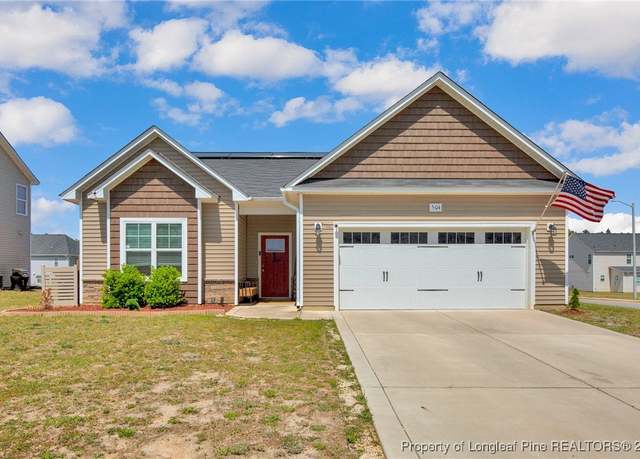 Property at 504 Loom Dr, Fayetteville, NC 28306, 4 beds, 2 baths
