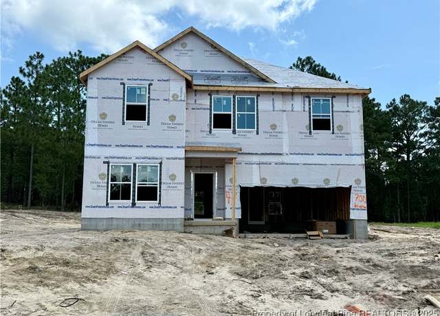 Property at 700 Blossom Trl, Lillington, NC 27546, 4 beds, 3 baths