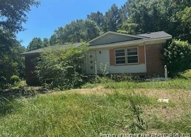 Property at 5028 Valley View Dr, Sanford, NC 27330, 3 beds, 1 bath