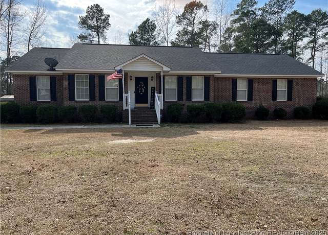 Property at 105 Nottingham Ln, Red Springs, NC 28377, 4 beds, 3 baths
