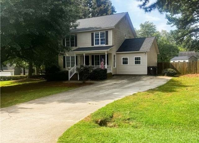Property at 2313 Weatherwood Ct, Sanford, NC 27330, 4 beds, 2 baths