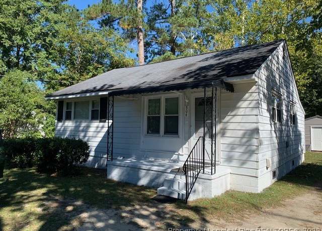 Property at 804 Saunders St, Raeford, NC 28376, 2 beds, 1 bath