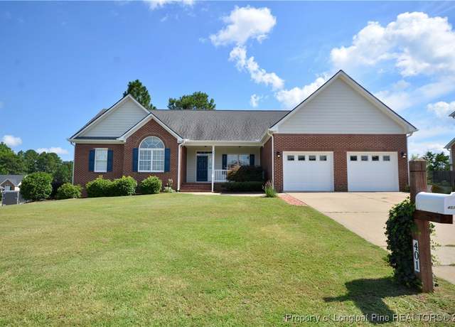 Property at 401 Edwinstowe Ave, Fayetteville, NC 28311, 4 beds, 2.5 baths