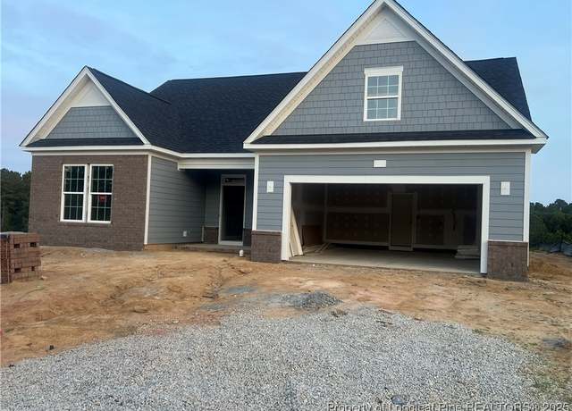 Property at 619 Cresswell Moor Way, Fayetteville, NC 28311, 4 beds, 3 baths