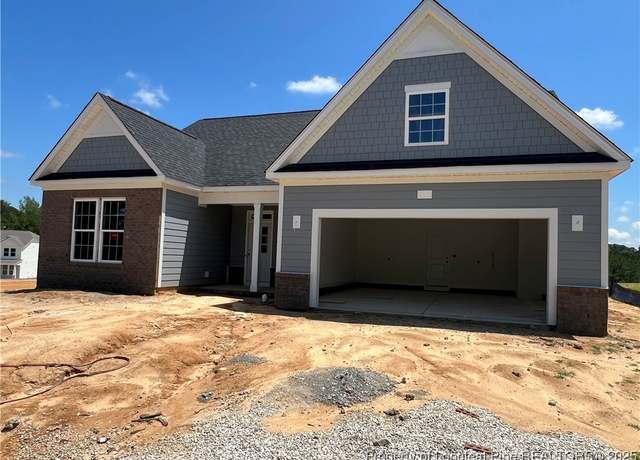 Property at 619 Cresswell Moor Way, Fayetteville, NC 28311, 4 beds, 3 baths